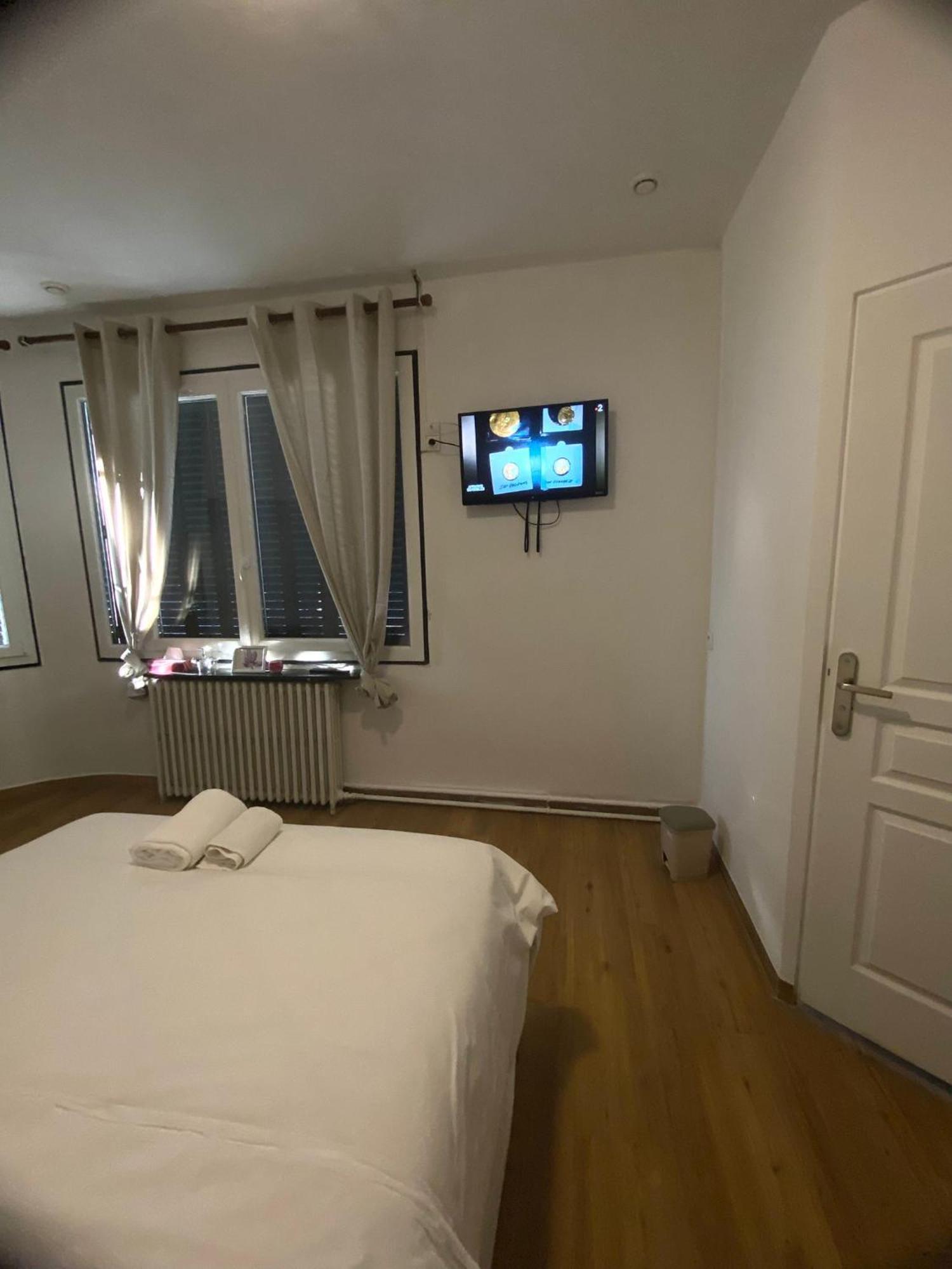 Hotel & Restaurant Isvara Breteuil Buitenkant foto